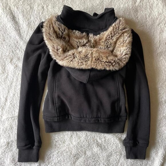 2000s Black American Eagle Faux Fur Hood - Picture 3 of 7